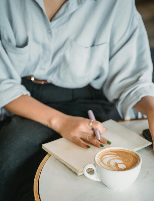 Γιατί το χαρτί; Η επιστήμη πίσω από το journaling