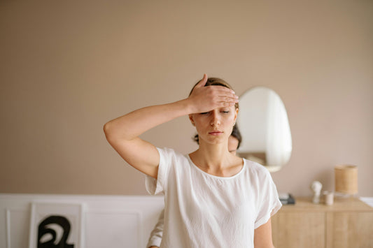 "Μη με Αγγίζεις": Η Εξάντληση που Νιώθουν οι Μαμάδες και Κανείς δεν Μιλάει!